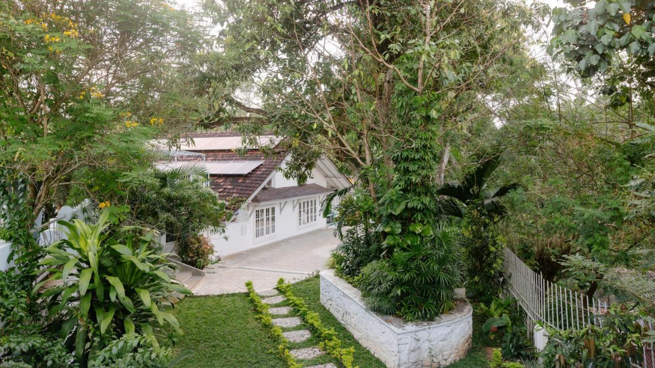 Fairy Cottage Канди Екстериор снимка